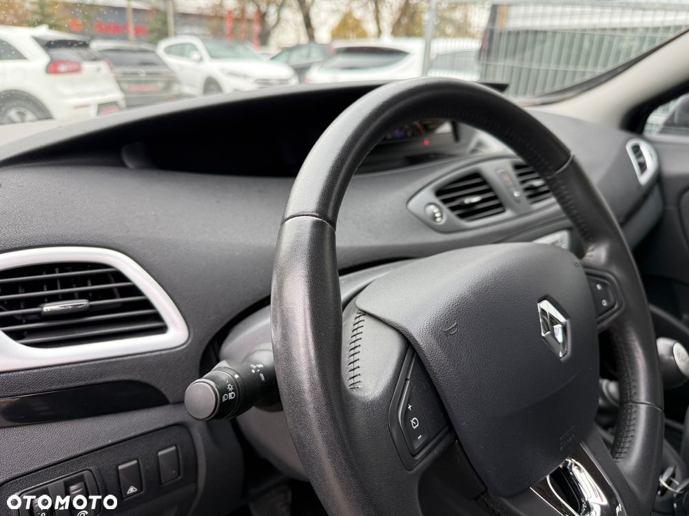 Renault Scenic 1.6 16V 110 Dynamique - 14