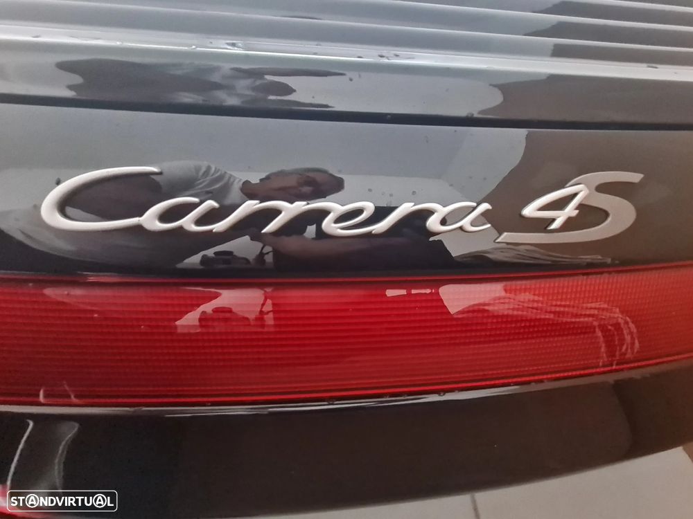 Porsche 911 (996) Carrera 4S Cabrio - 7