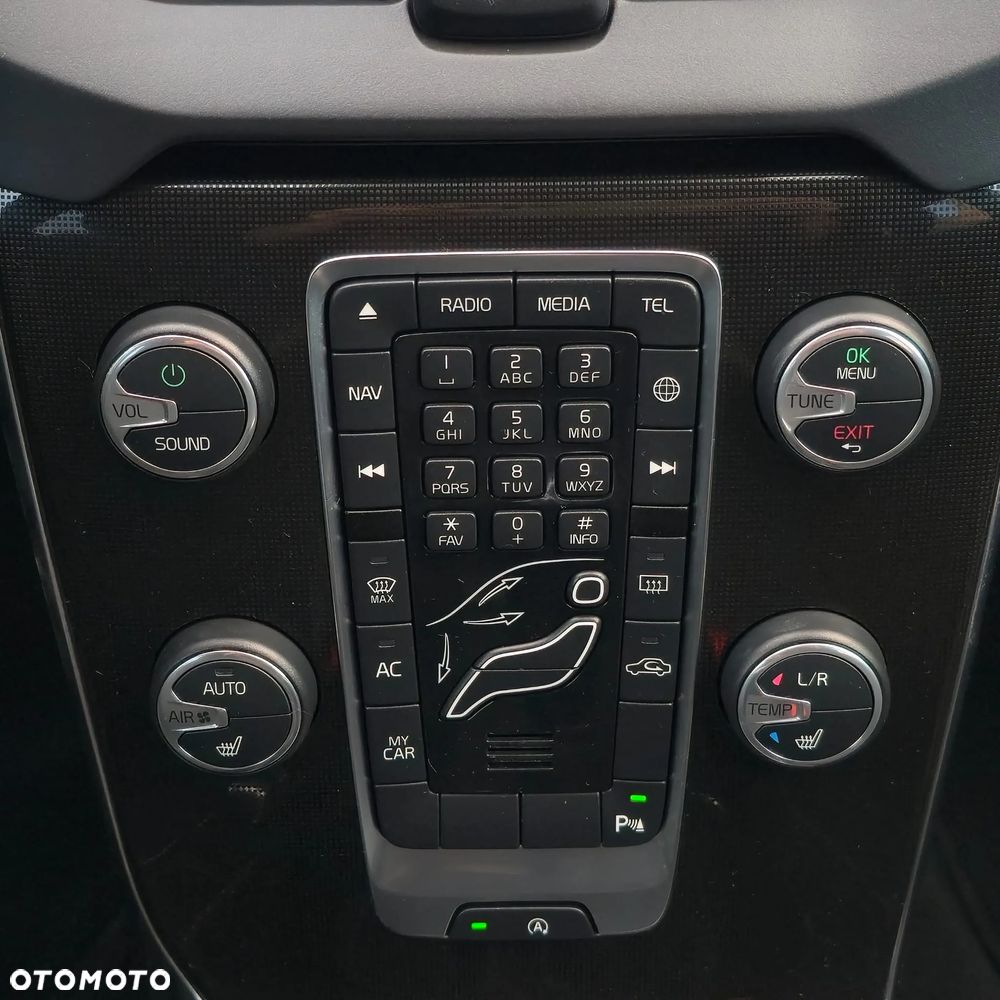 Volvo V40 D2 Drive-E Summum - 28