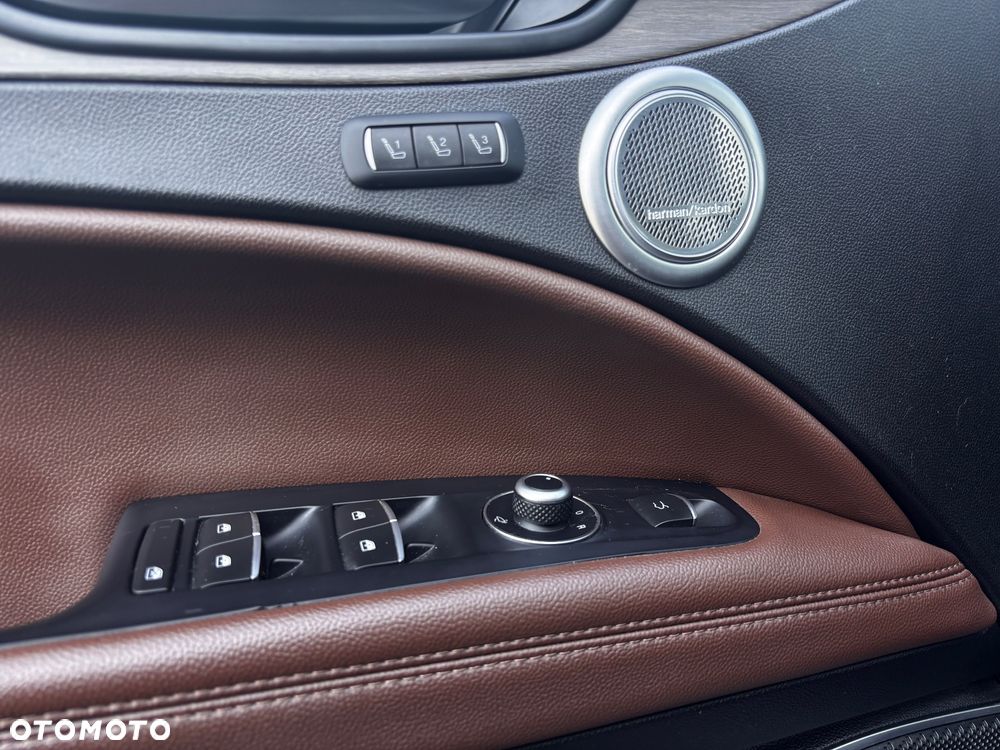 Alfa Romeo Stelvio 2.0 Turbo 16V AT8-Q4 6C Villa dEste - 32
