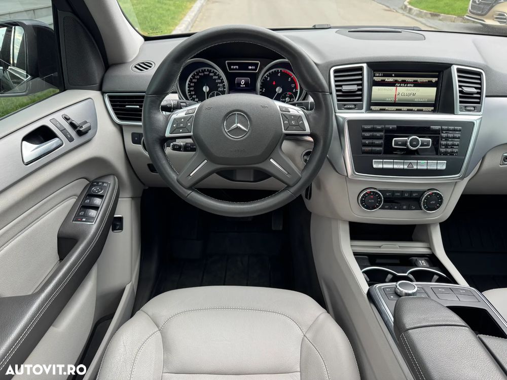 Mercedes-Benz ML 350 BlueTEC 4MATIC 7G-TRONIC - 7
