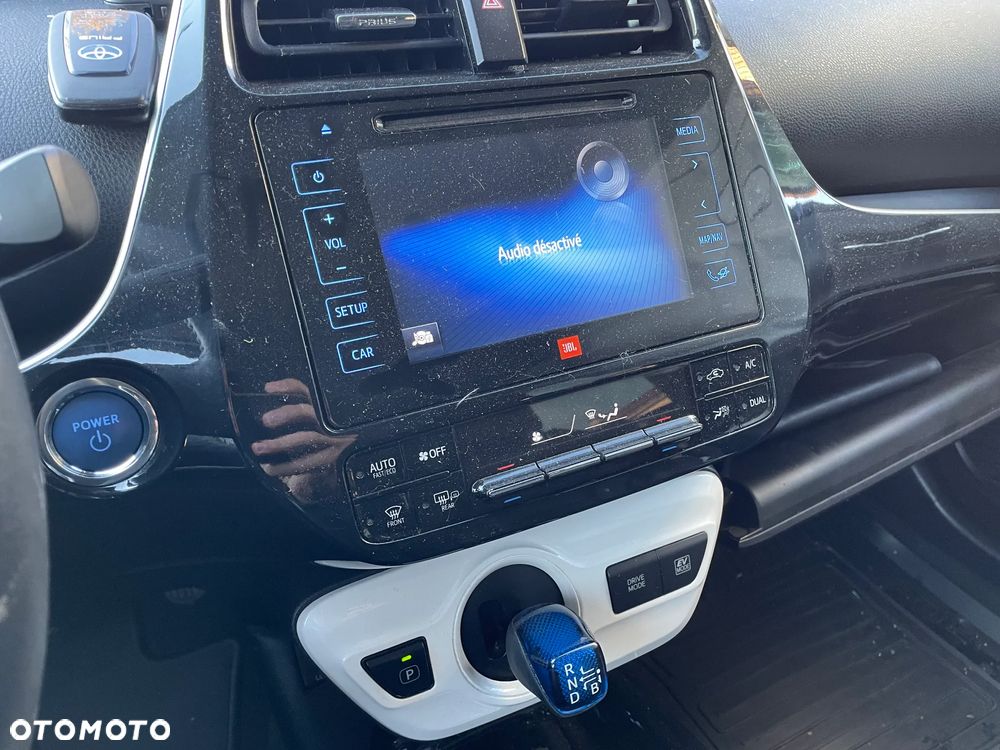 Toyota Prius Hybrid - 40