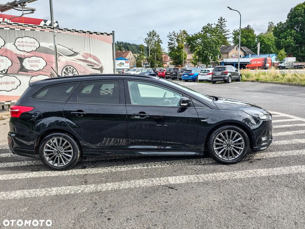 Ford Focus 1.0 EcoBoost Start-Stopp-System ST-LINE - 24