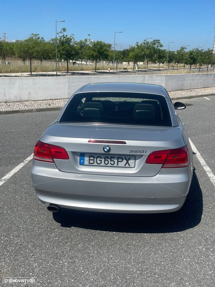 BMW 320 i Cabrio Edition Exclusive - 12