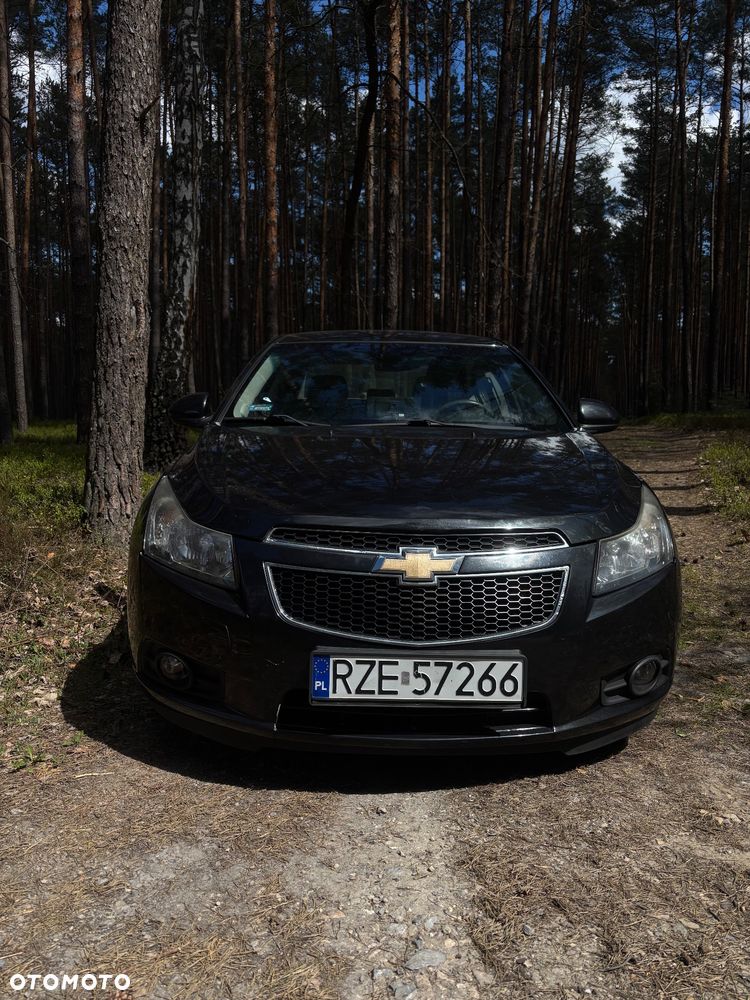 Chevrolet Cruze 1.6 Base - 2