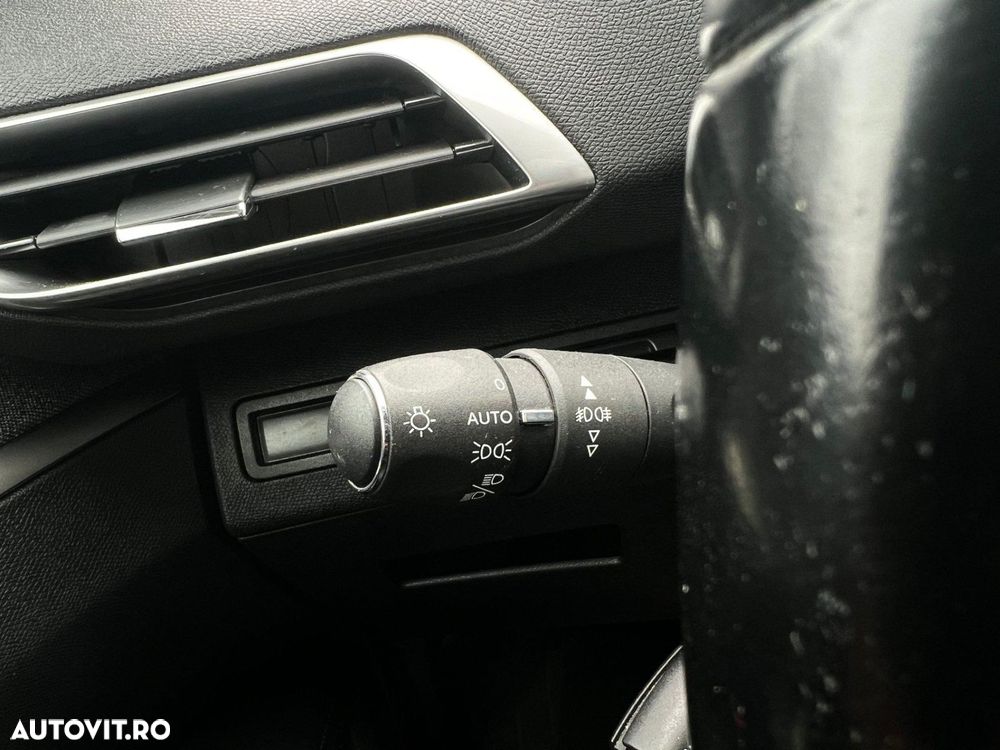 Peugeot 3008 - 26