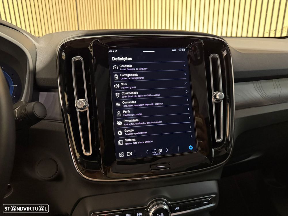 Volvo C40 Recharge Core - 17