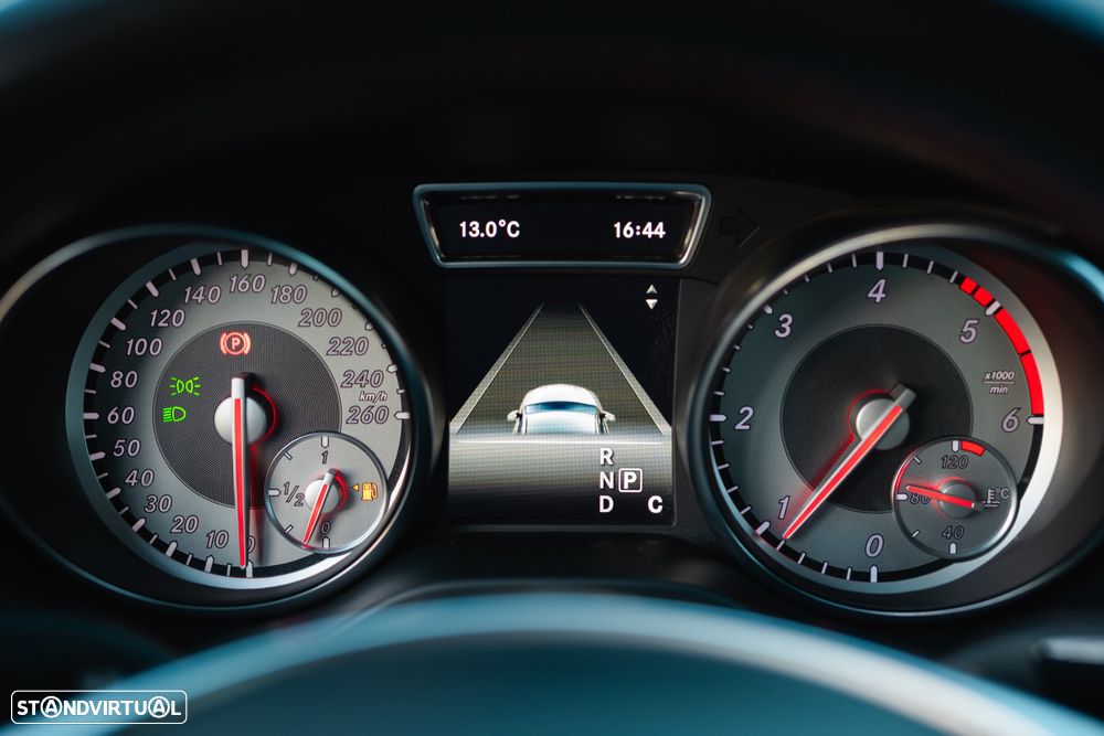 Mercedes-Benz CLA 180 d AMG Line Aut. - 31