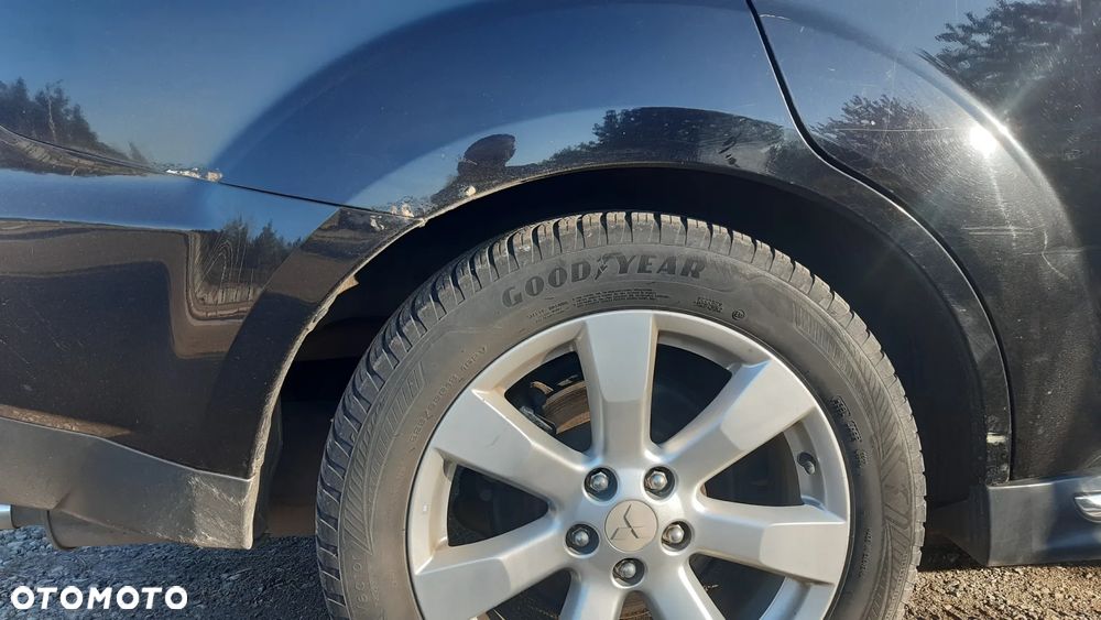 Mitsubishi Outlander 2.0 DID Intense + - 16