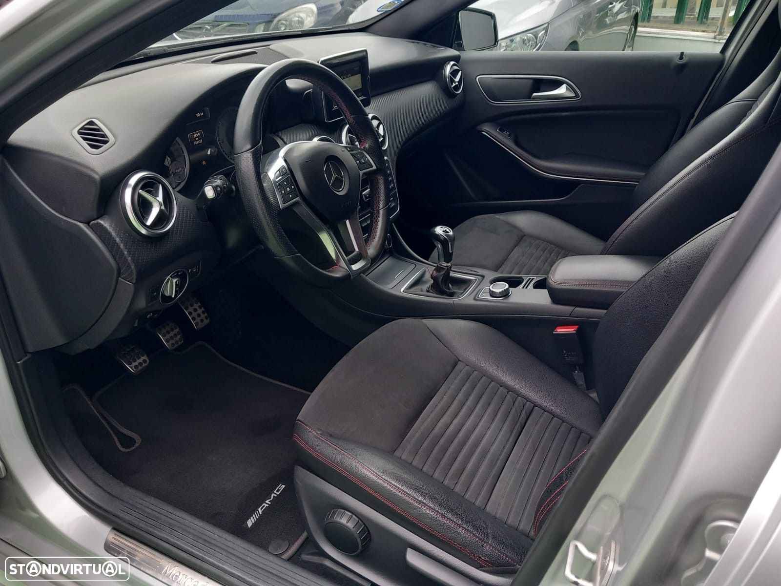 Mercedes-Benz A 180 d AMG Line - 8