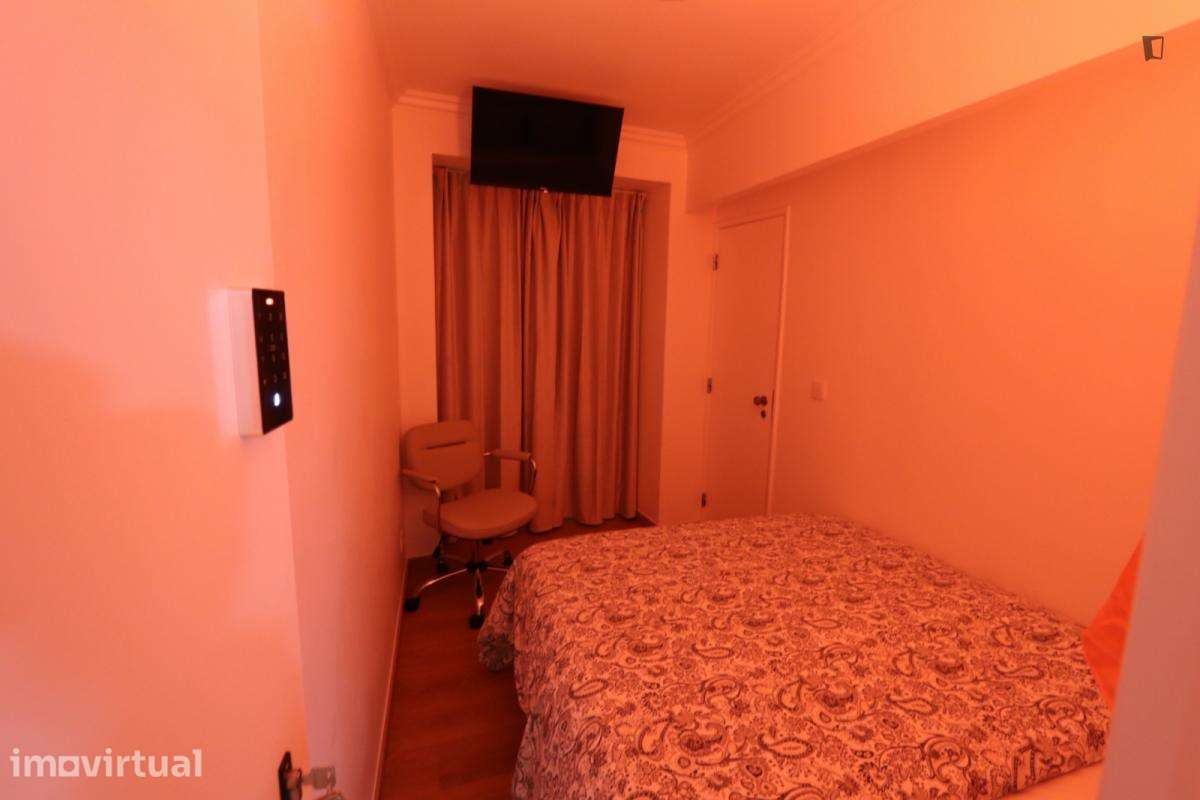 Quarto - localizado em Martim Moniz Lisbon - Grande imagem: 3/10