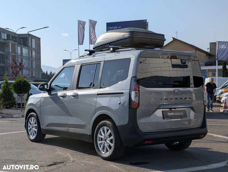 Ford Tourneo Courier - 8