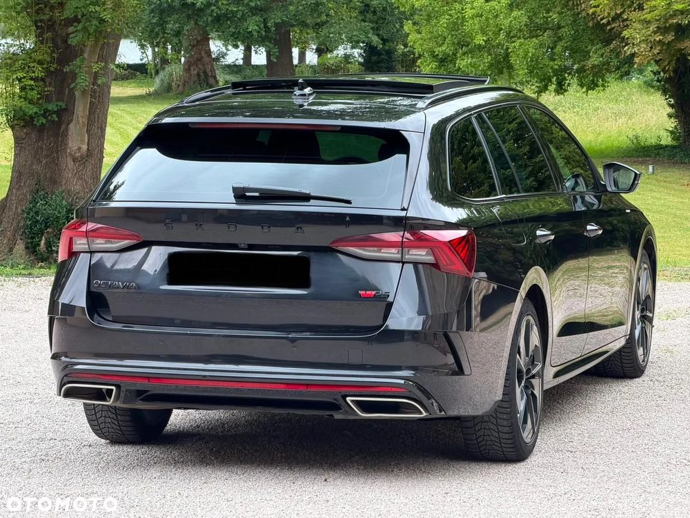 Skoda Octavia 2.0 TDI RS DSG - 9