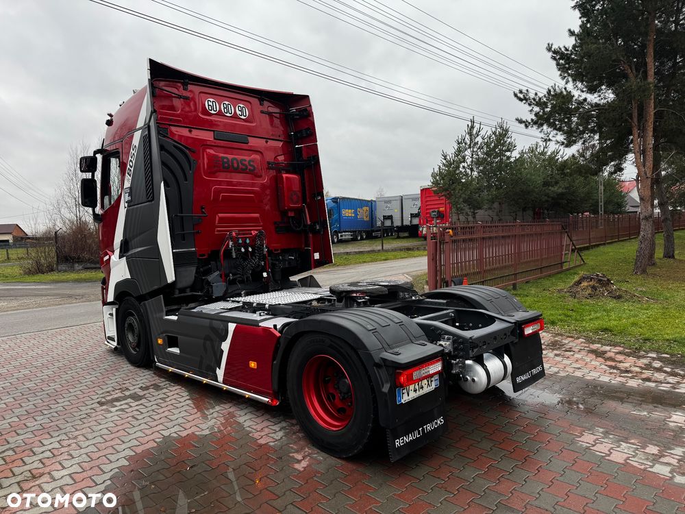 Renault T520 high cab - 12