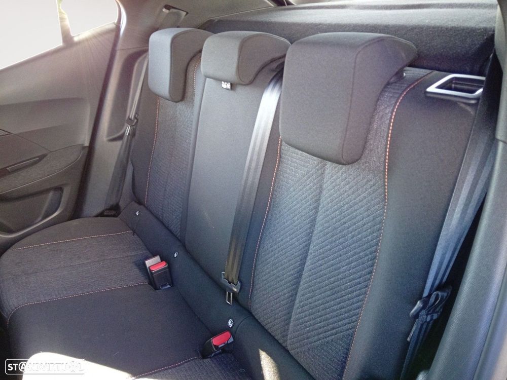 Peugeot 2008 1.2 PureTech Style - 13