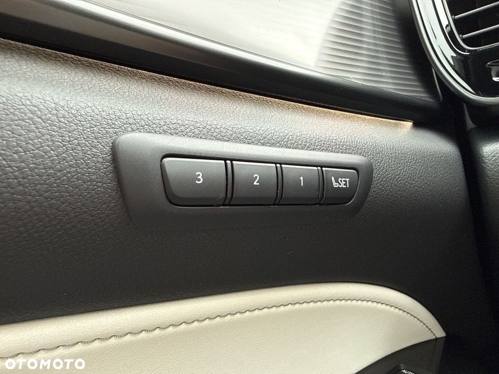 Lexus NX 350h F Sport AWD - 23