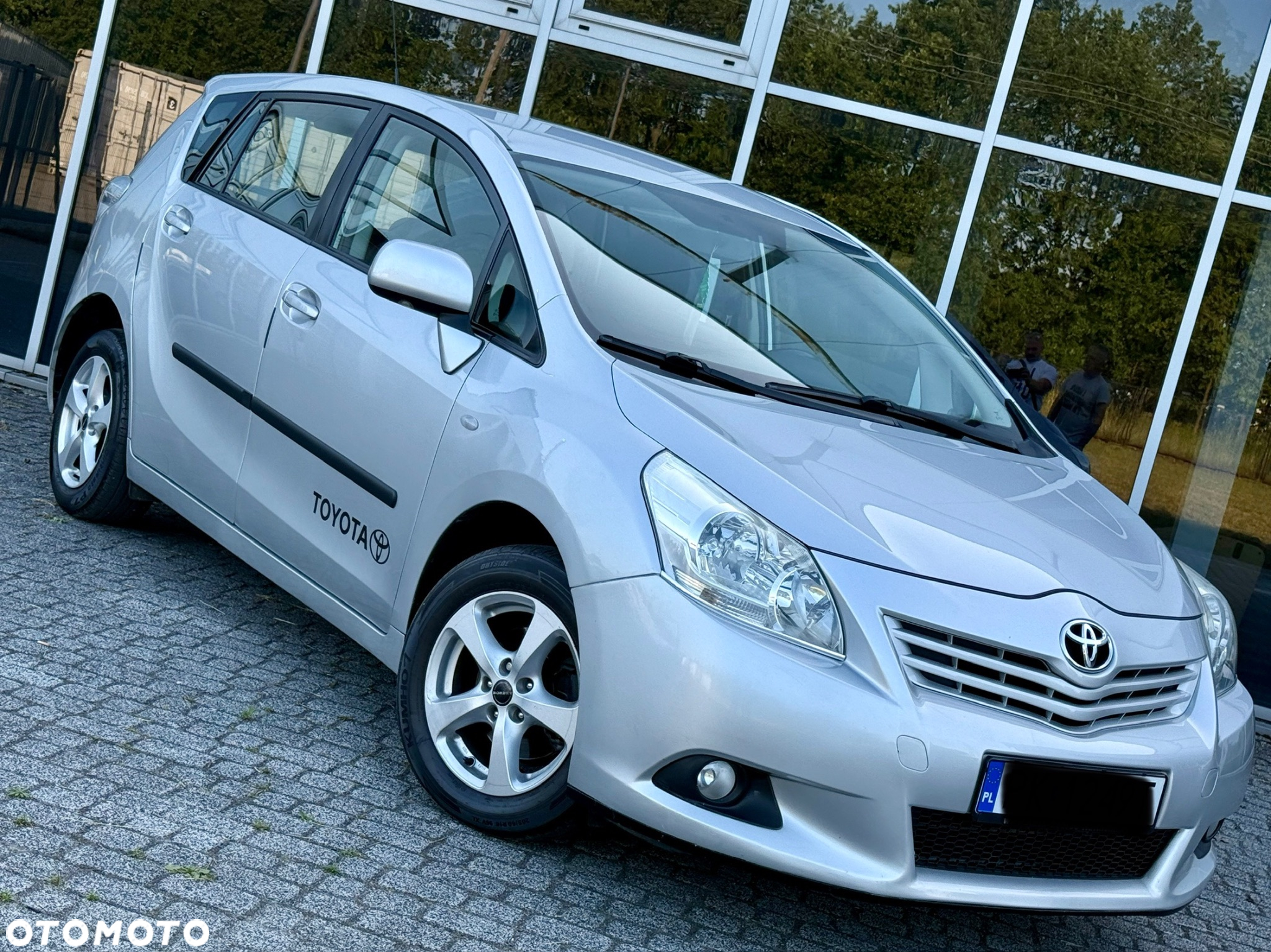 Toyota Verso 1.6 Premium 7os - 40