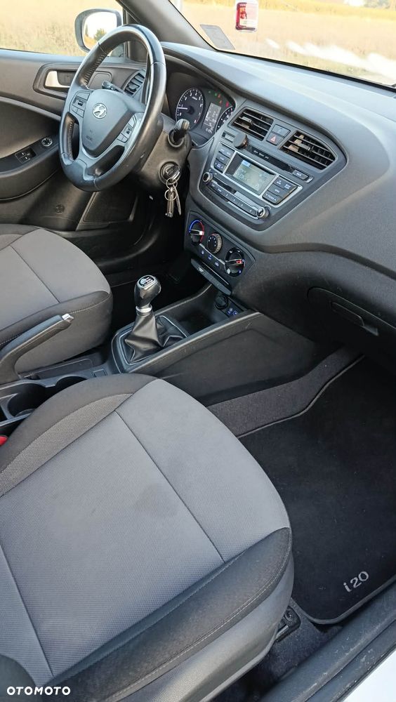 Hyundai i20 1.2 Comfort - 11
