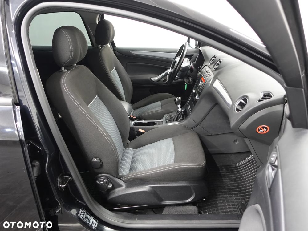 Ford Mondeo 1.6 TDCi Trend - 26