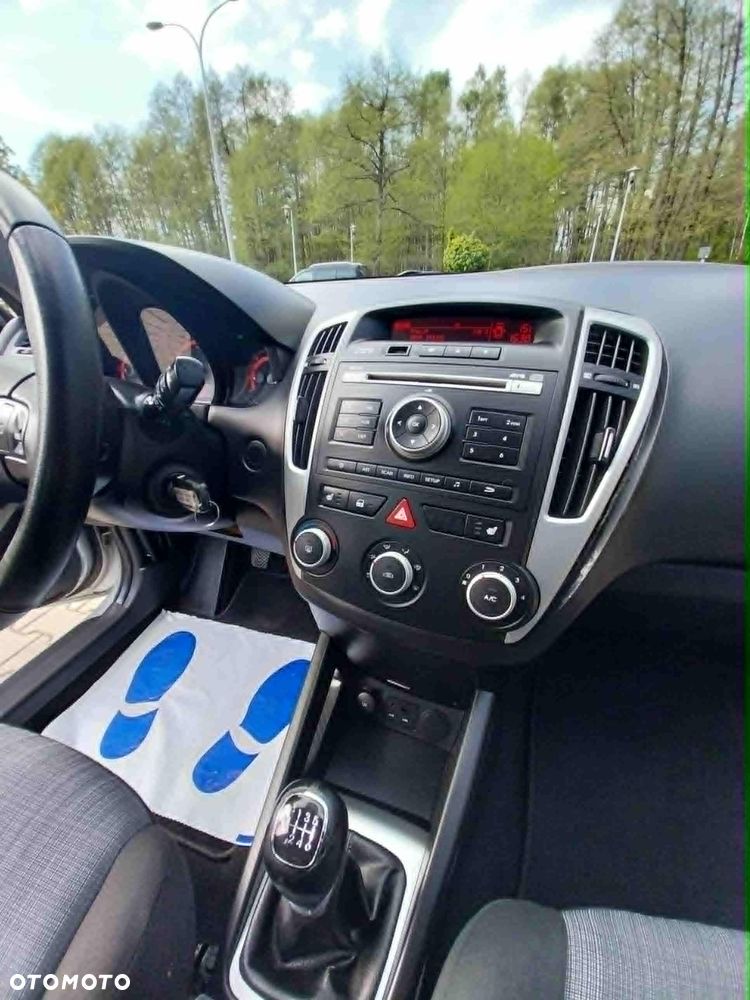 Kia Ceed 1.6 Crdi Comfort - 22