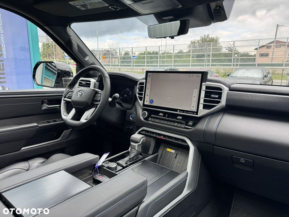 Toyota Tundra - 24
