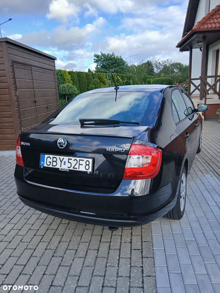 Skoda RAPID 1.4 TSI Ambition DSG - 2