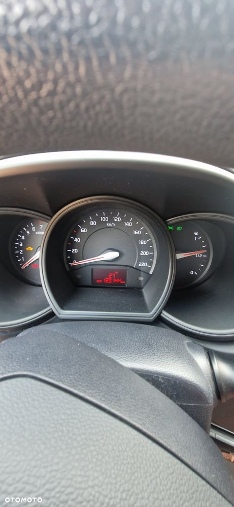Kia Rio 1.2 Attract - 4