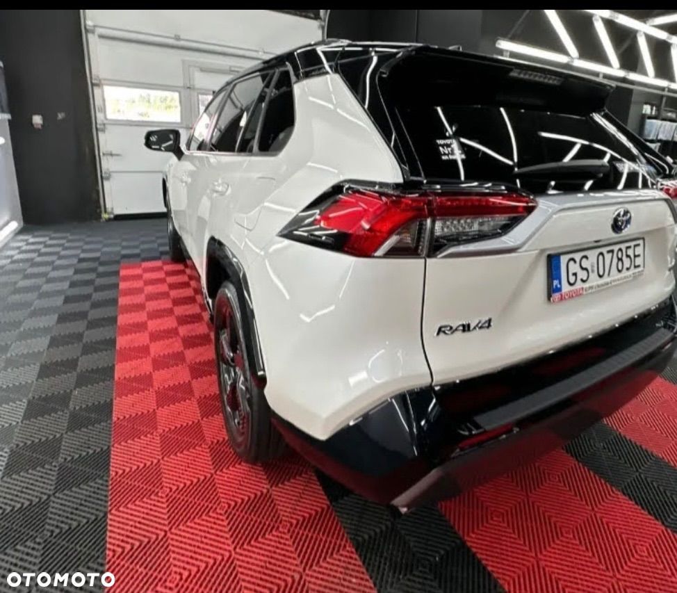 Toyota RAV4 - 3