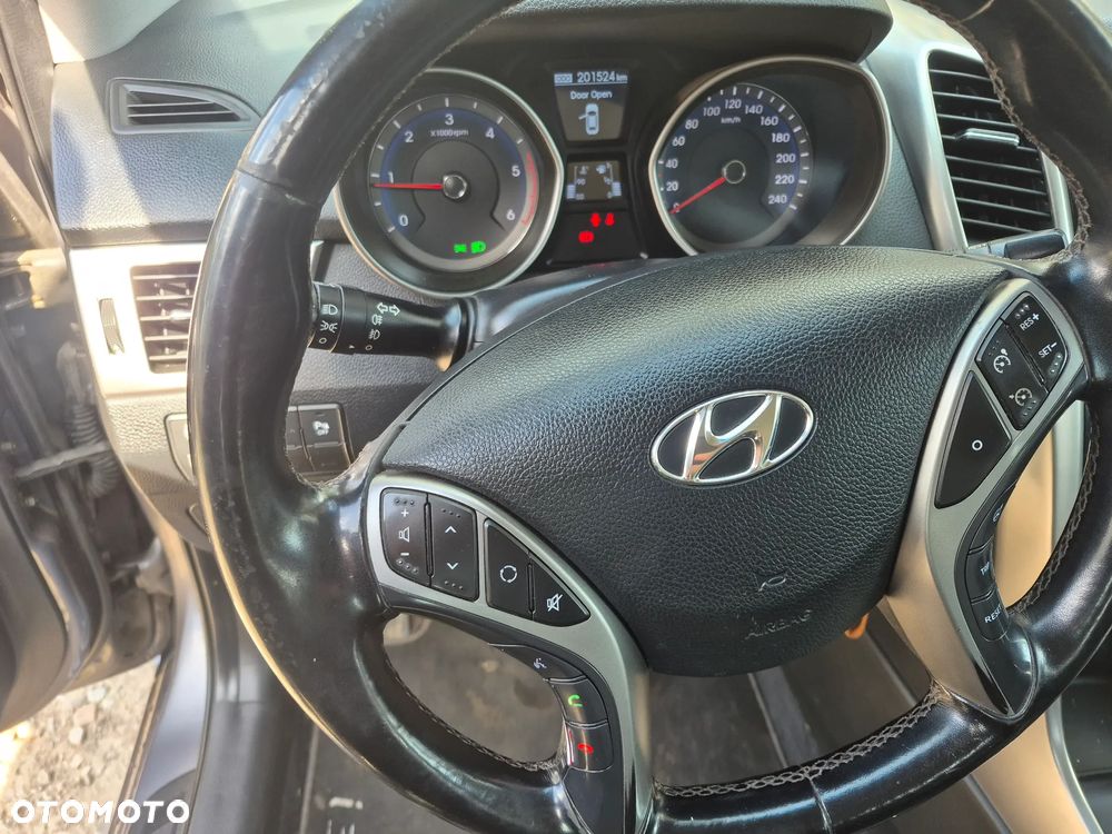 Hyundai i30 i30cw 1.4 CRDi Advantage - 18