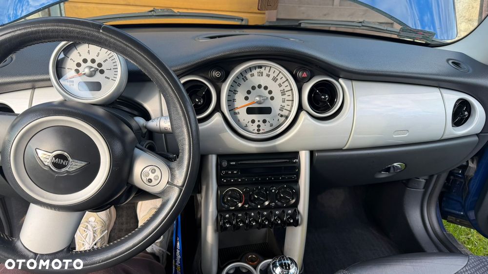 MINI Cooper Standard - 6