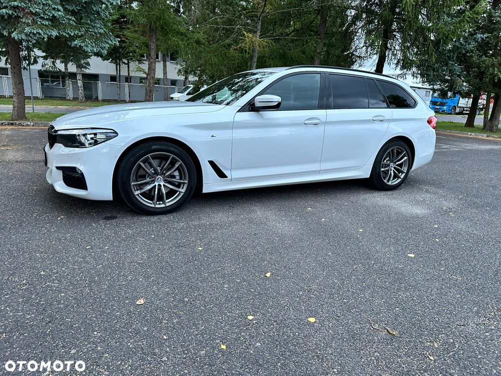 BMW Seria 5 520d xDrive M Sport sport - 2