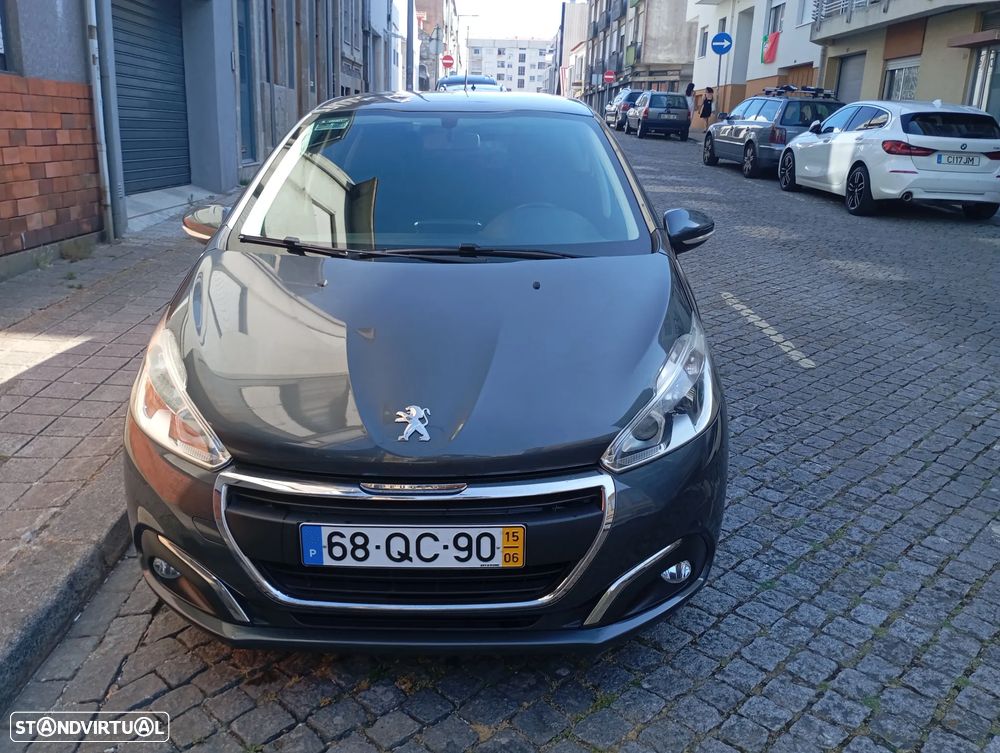 Peugeot 208 1.4 HDi Active - 1