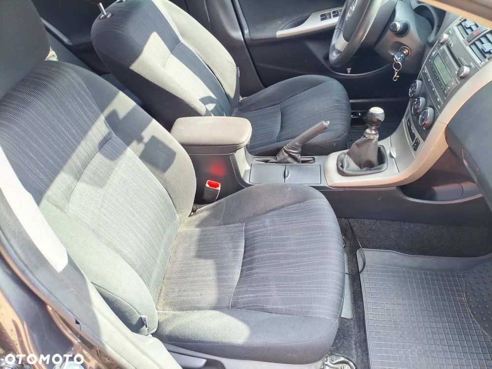 Toyota Corolla 1.6 Terra - 7