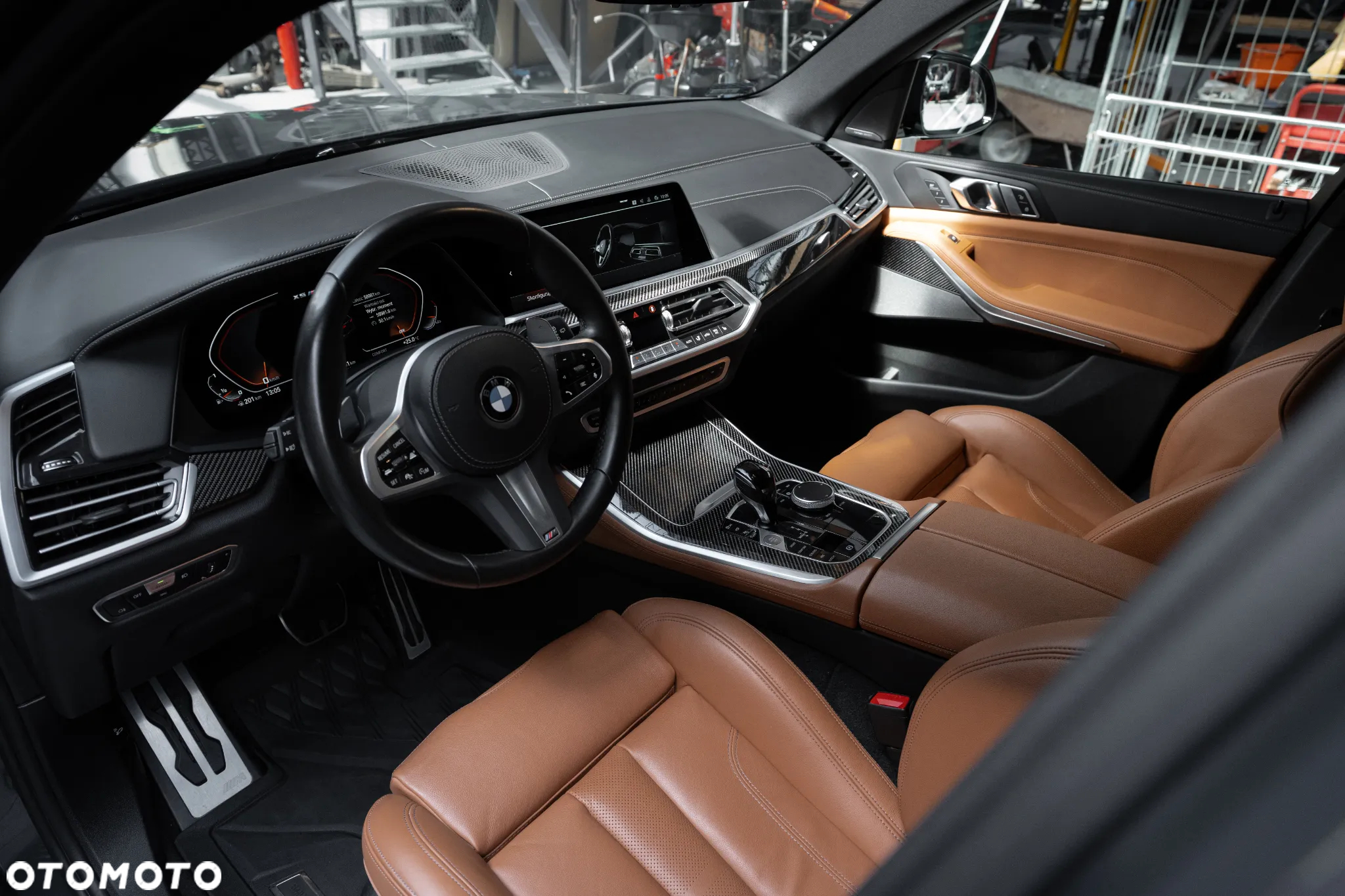 BMW X5 M50i - 14