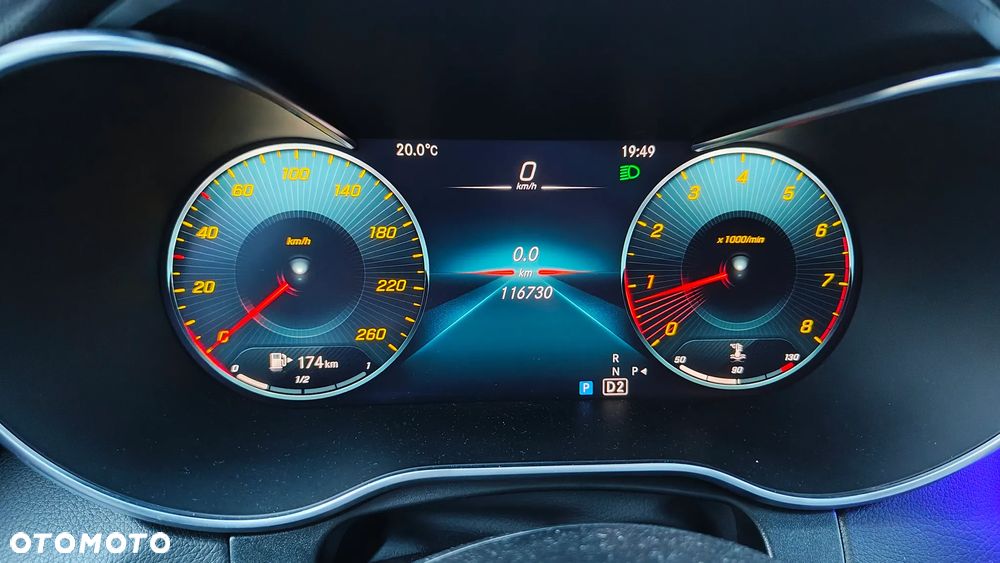 Mercedes-Benz GLC 300 4Matic 9G-TRONIC AMG Line - 25