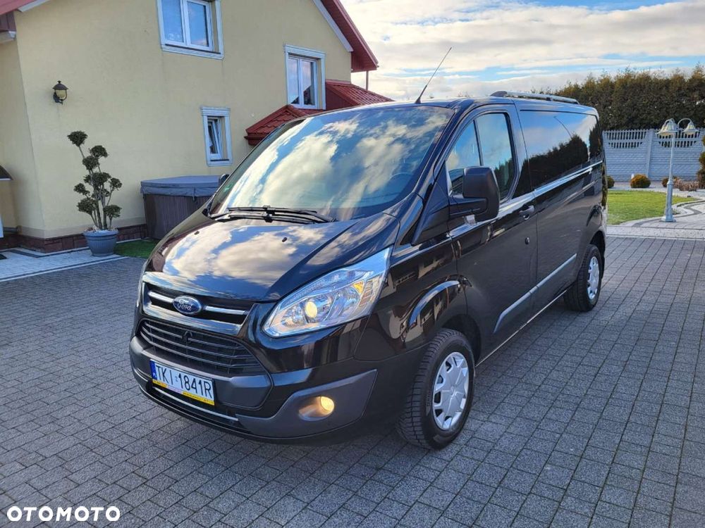 Ford Tourneo Custom - 11