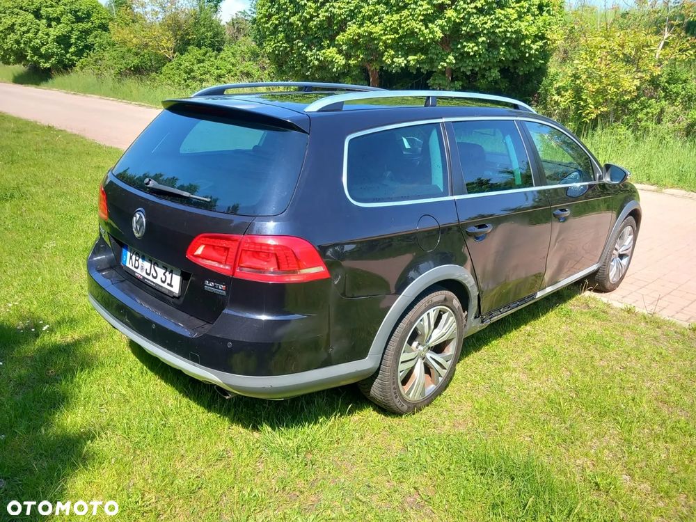 Volkswagen Passat Alltrack 2.0 TDI 4Motion DSG BlueMotion Tec - 12