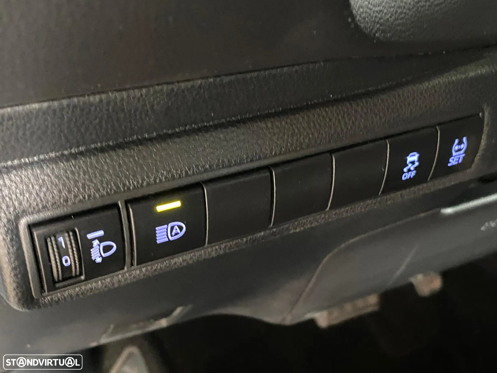 Toyota Corolla SD 1.8 Hybrid Exclusive - 16