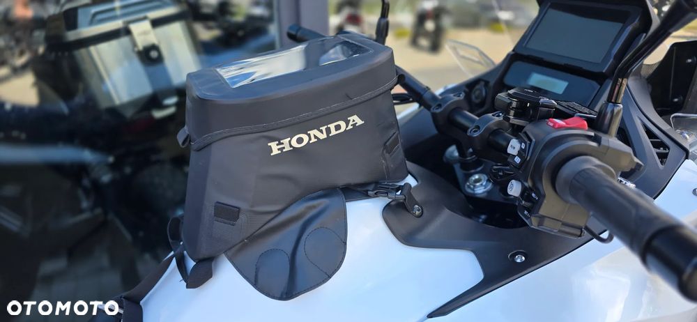 Honda NT - 13