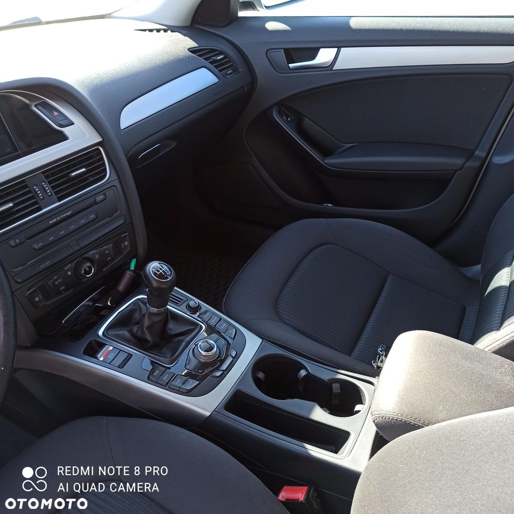 Audi A4 Avant - 10