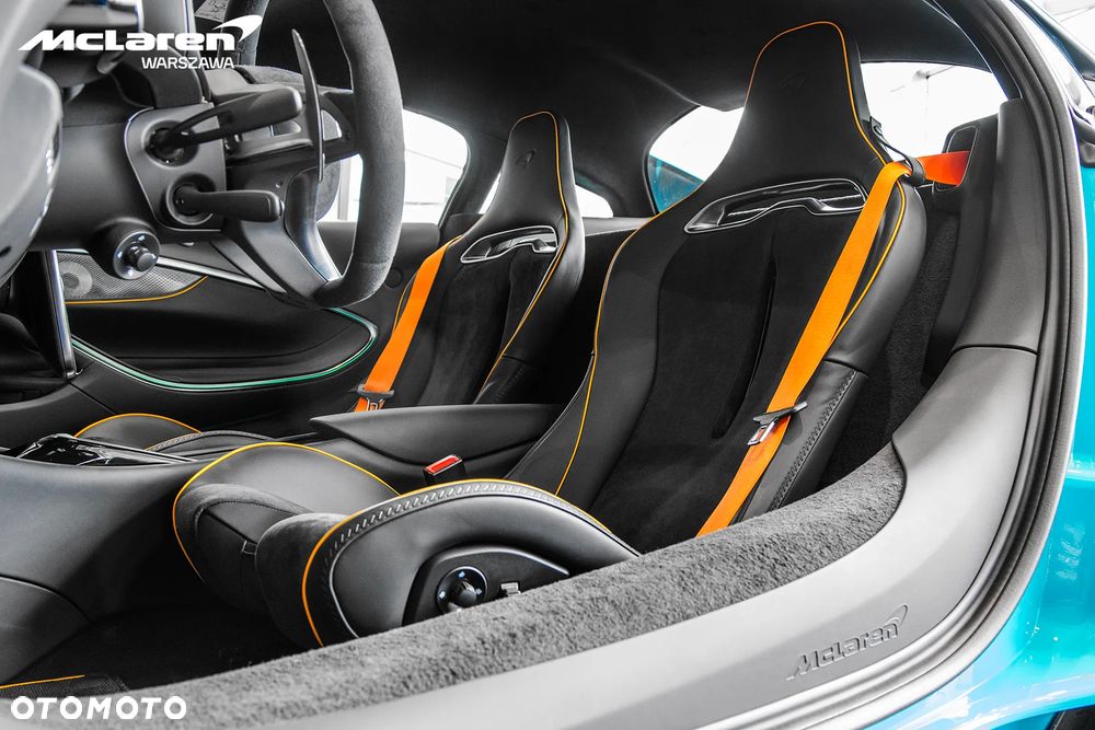 McLaren Artura - 17