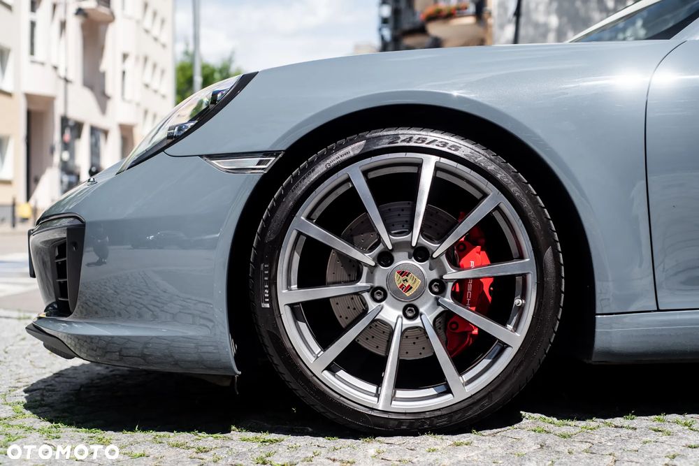 Porsche 911 Carrera S PDK - 19