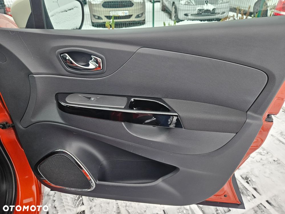 Renault Captur TCe 120 EDC Luxe - 17