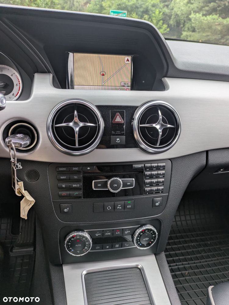 Mercedes-Benz GLK 220 CDI DPF BlueEFFICIENCY 7G-TRONIC SPORT EDITION - 17