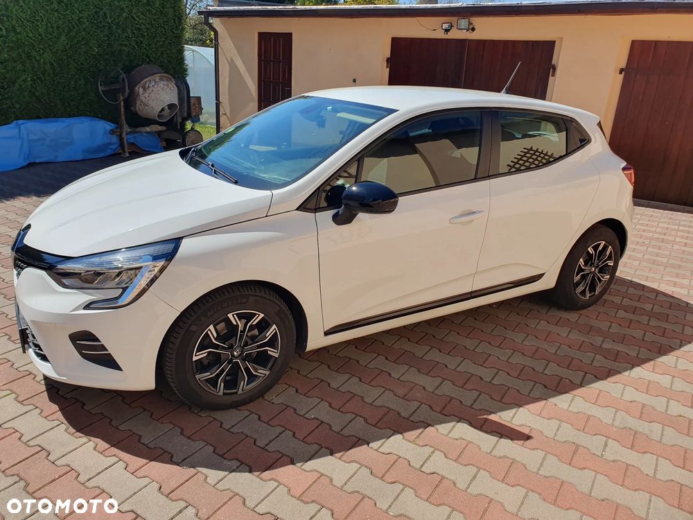 Renault Clio BLUE dCi 85 BUSINESS EDITION - 11