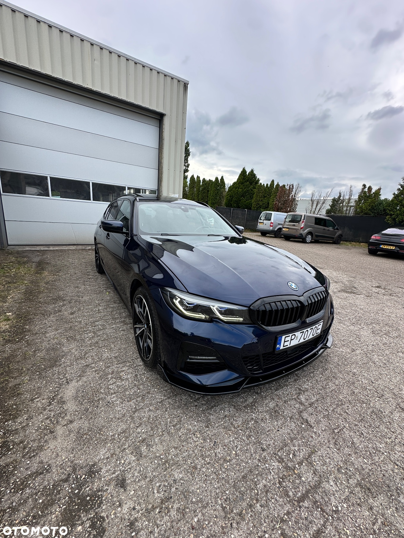 BMW Seria 3 330e Touring M Sport - 12