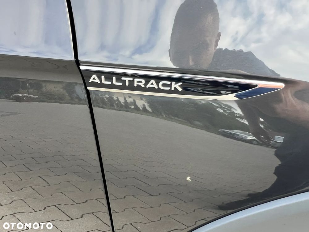 Volkswagen Passat Alltrack 2.0 TDI SCR DSG 4Motion - 37