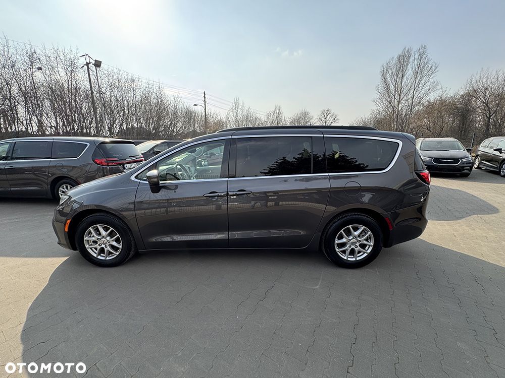 Chrysler Pacifica - 9