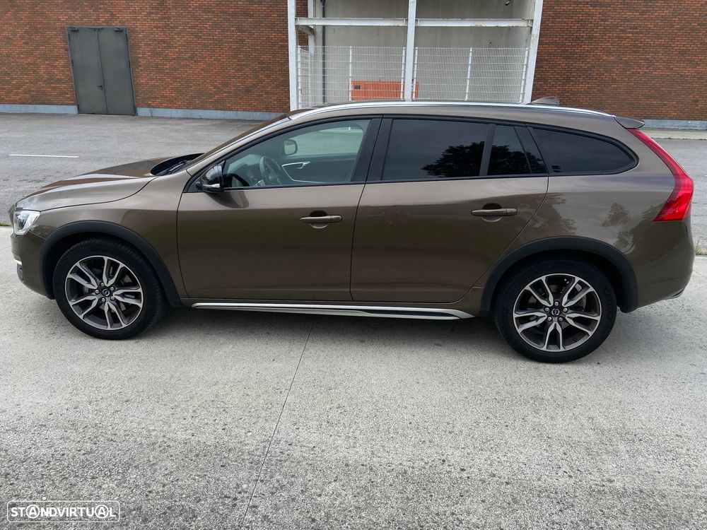 Volvo V60 Cross Country 2.0 D3 Summum Geartronic - 7