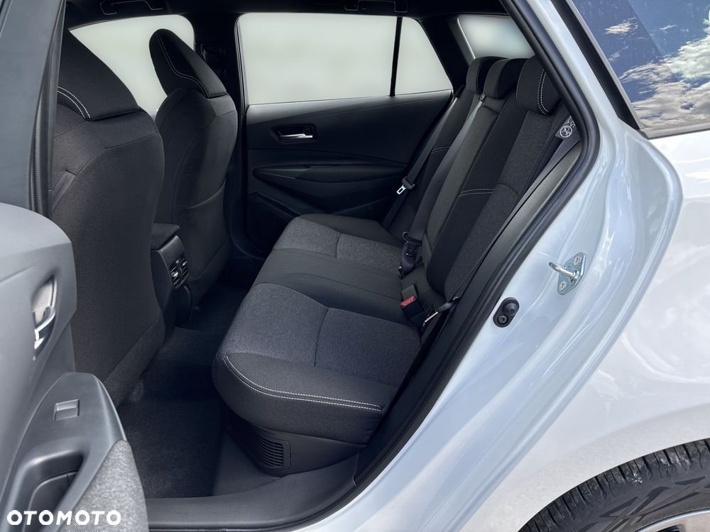 Toyota Corolla 1.8 Hybrid Comfort - 11